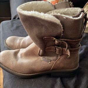 Brown boots